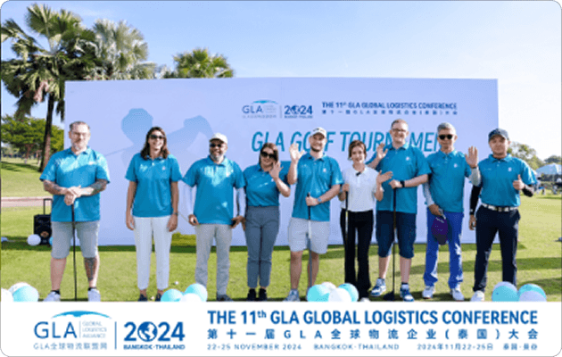 Golf tournament participants